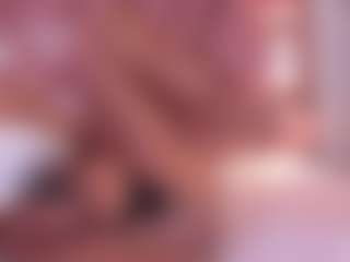 Live cam show with Averlie-Sterling - Ebony Petite on Milfs Live