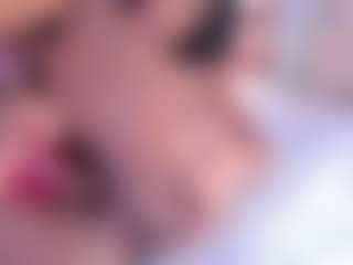 Live cam show with Averlie-Sterling - Ebony on Fit Hotties | colombia