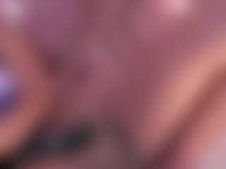 Pokaz na żywo z Averlie-Sterling - Ebony Petite na Camsoda