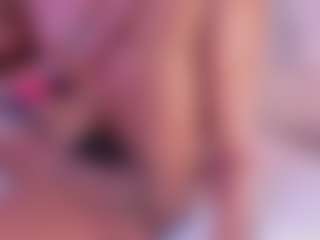 Live cam show with Averlie-Sterling - Ebony Petite on Strip Flash - Live Sex Shows | colombia