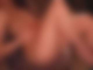 LaraCifika's Live Sex Cam Show