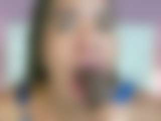 Live cam show with ScaarletFox - Squirt on StripNow