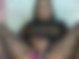 Live cam show with ScaarletFox - Petite on Camsoda