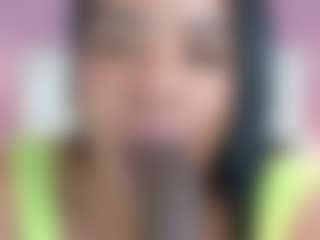 Live cam show with ScaarletFox - Black Petite on friskycurves.com