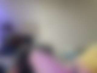 Live cam show with Stonervixen1014 - Flashing on Camsoda