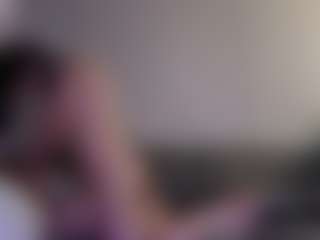 Live cam show with Stonervixen1014 - Flashing on TastyBlacksLive