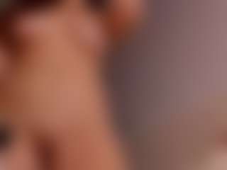 Live cam show with DAryanna - Bikini on CamwithHer