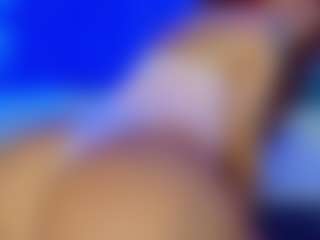 Live cam show with BellatrixSoul - Athletic Blowjob on liverealitysex.com