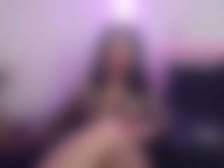 Live cam show with VictoriaLovers - Mature on Dolls Live
