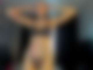 WetPrincessZelda's Live Sex Cam Show