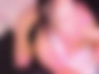 Live cam show with alondra-milff - Camel Toe on SmokeAndPoke