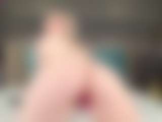 Live cam show with AnneLey - Normal on Camsoda