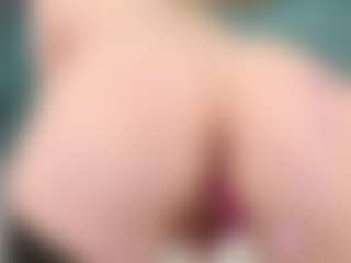 AnneLey's Live Sex Cam Show