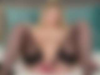Live cam show with AnneLey - Blowjob on Sweet Sext