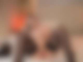 Live cam show with AnneLey - Big Tits Small Tits on Camsoda