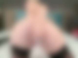 Live cam show with AnneLey - Spanks on Camsoda