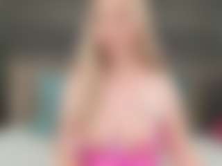 Live cam show with AnneLey - Squirt on Camsoda