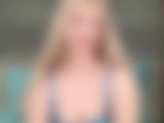 Live cam show with AnneLey - Normal on chickslive.net