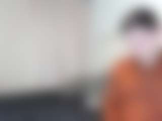Live cam show with Cametin - Cum on Gym Cam Girls