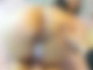 Live cam show with Cametin - Bedroom on Camsoda