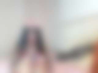 Live cam show with Cametin - Skinny on madthumbs