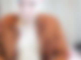 Live cam show with Cametin - Latina Petite on Camsoda | colombia