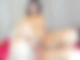 Live cam show with Cametin - Machine on Latina Girls