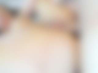 Live cam show with Cametin - Deepthroat on CamwithHer