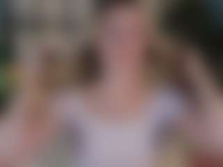 Live cam show with katt-yy - Athletic Blowjob on livesuperchat.net