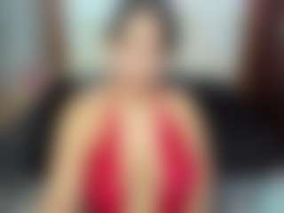 Live cam show with sashak17 - Eating Pussy on Uber Horny