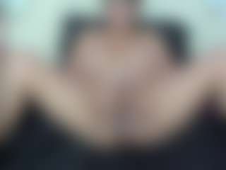 Live cam show with sashak17 - Public Toys on Soda Cam