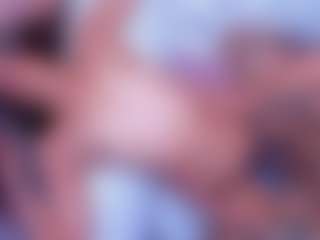 Live cam show with sweetapril222 - Shaved Pussy on Camsoda