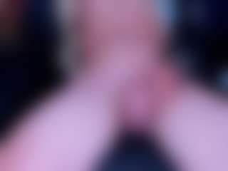 Live cam show with sweetapril222 - Cum on TottyGirls