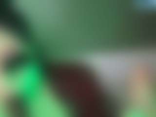 Live cam show with ThickFreakyLatina - Thick on live18s.com