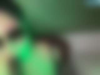 Live cam show with ThickFreakyLatina - Wet on live18s.com