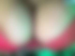 ThickFreakyLatina's Live Sex Cam Show