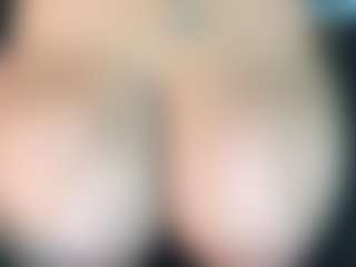 ThickFreakyLatina's Live Sex Cam Show