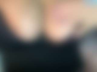ThickFreakyLatina's Live Sex Cam Show