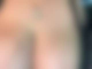 ThickFreakyLatina's Live Sex Cam Show