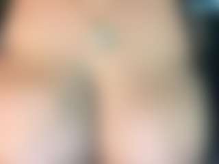 ThickFreakyLatina's Live Sex Cam Show