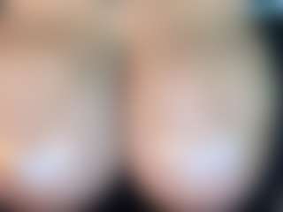 ThickFreakyLatina's Live Sex Cam Show