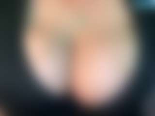 ThickFreakyLatina's Live Sex Cam Show