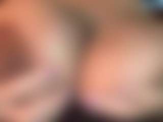 ThickFreakyLatina's Live Sex Cam Show
