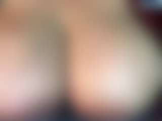 Live cam show with ThickFreakyLatina - Bald on Dolls Live