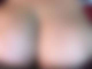 ThickFreakyLatina's Live Sex Cam Show