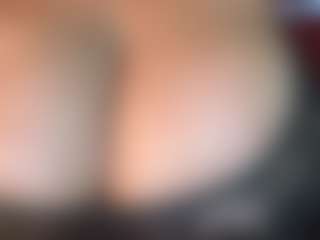 Live cam show with ThickFreakyLatina - Toys on liverealitysex.com