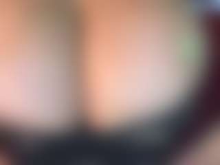 ThickFreakyLatina's Live Sex Cam Show