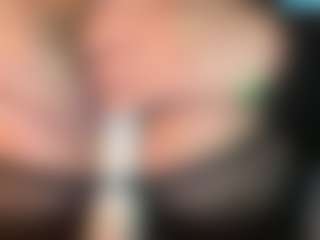 ThickFreakyLatina's Live Sex Cam Show