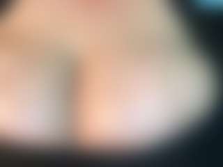 ThickFreakyLatina's Live Sex Cam Show