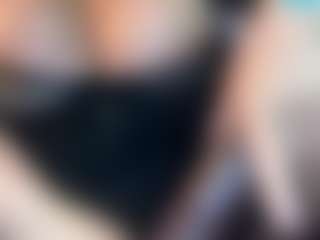 ThickFreakyLatina's Live Sex Cam Show